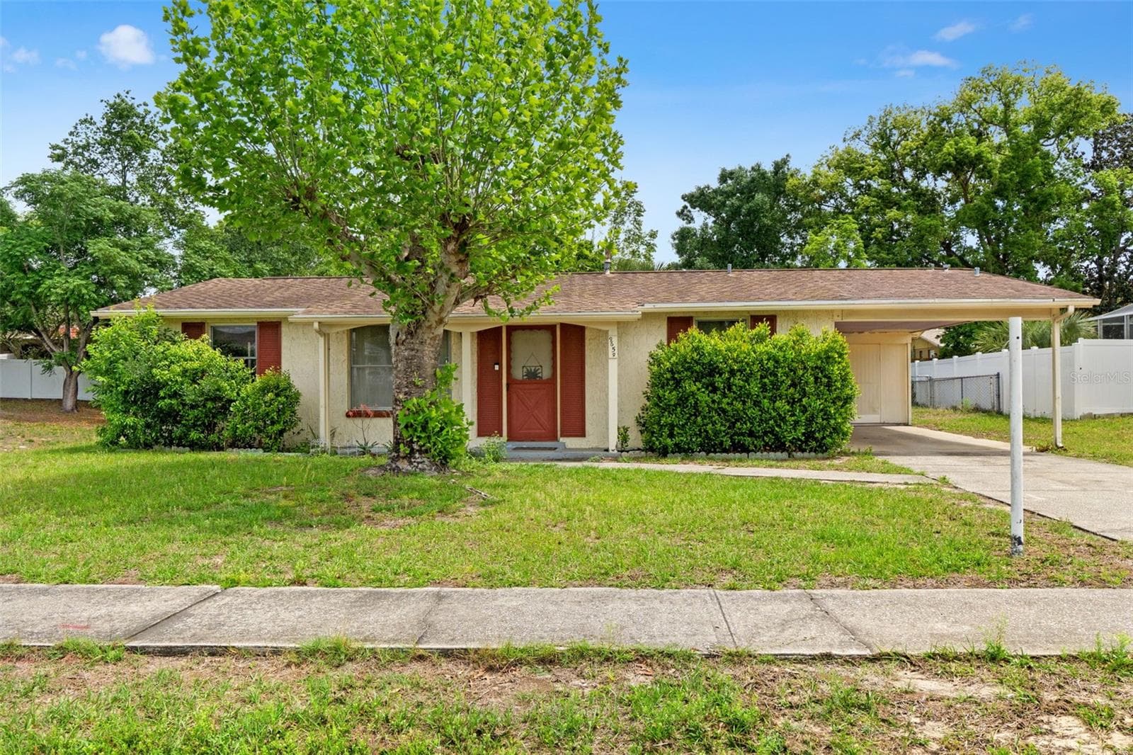 9658 BAYSIDE CT