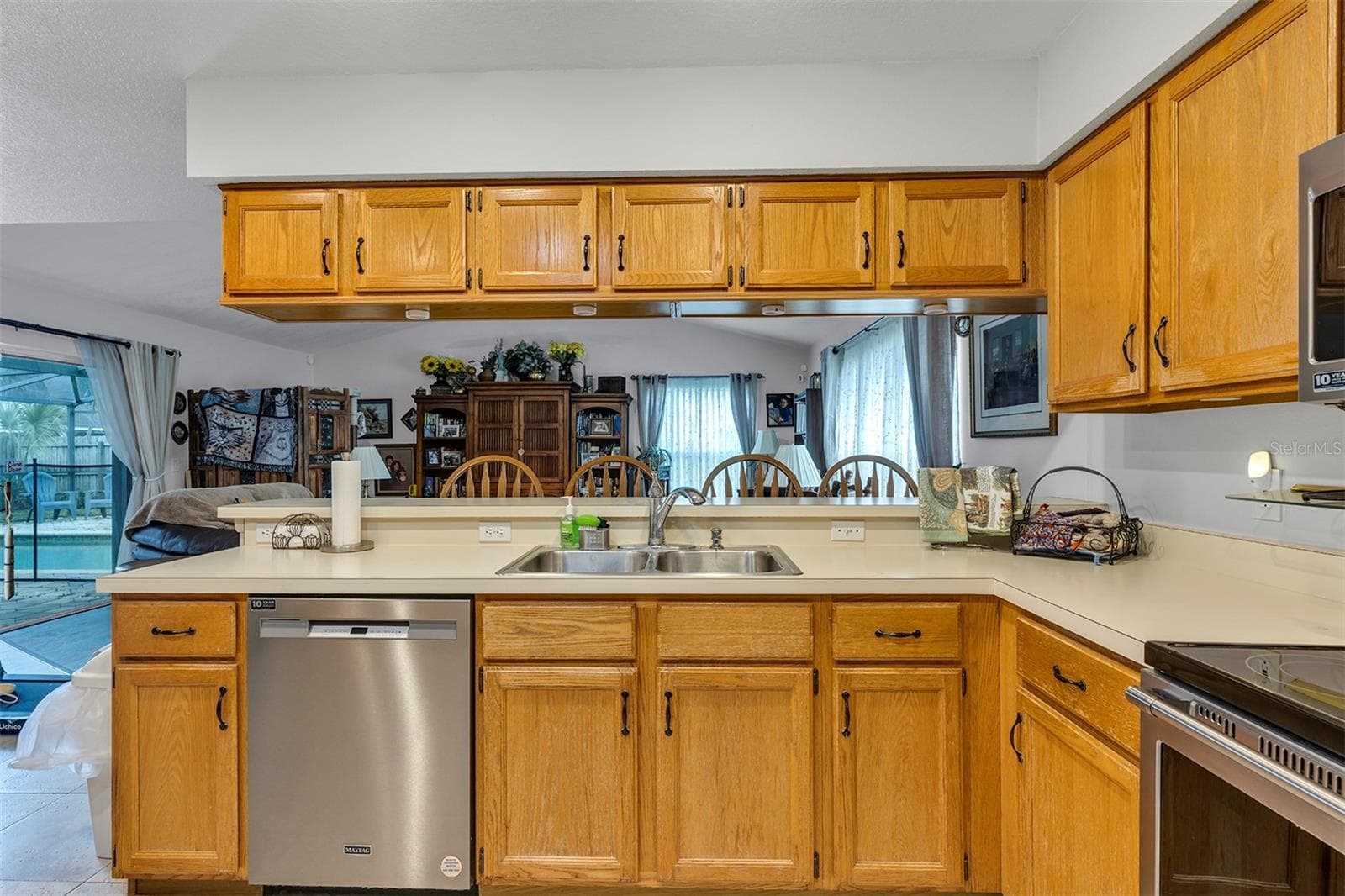 Single Family Residence at 406 STERLING LAKE DR, OCOEE, photo 19 of 34