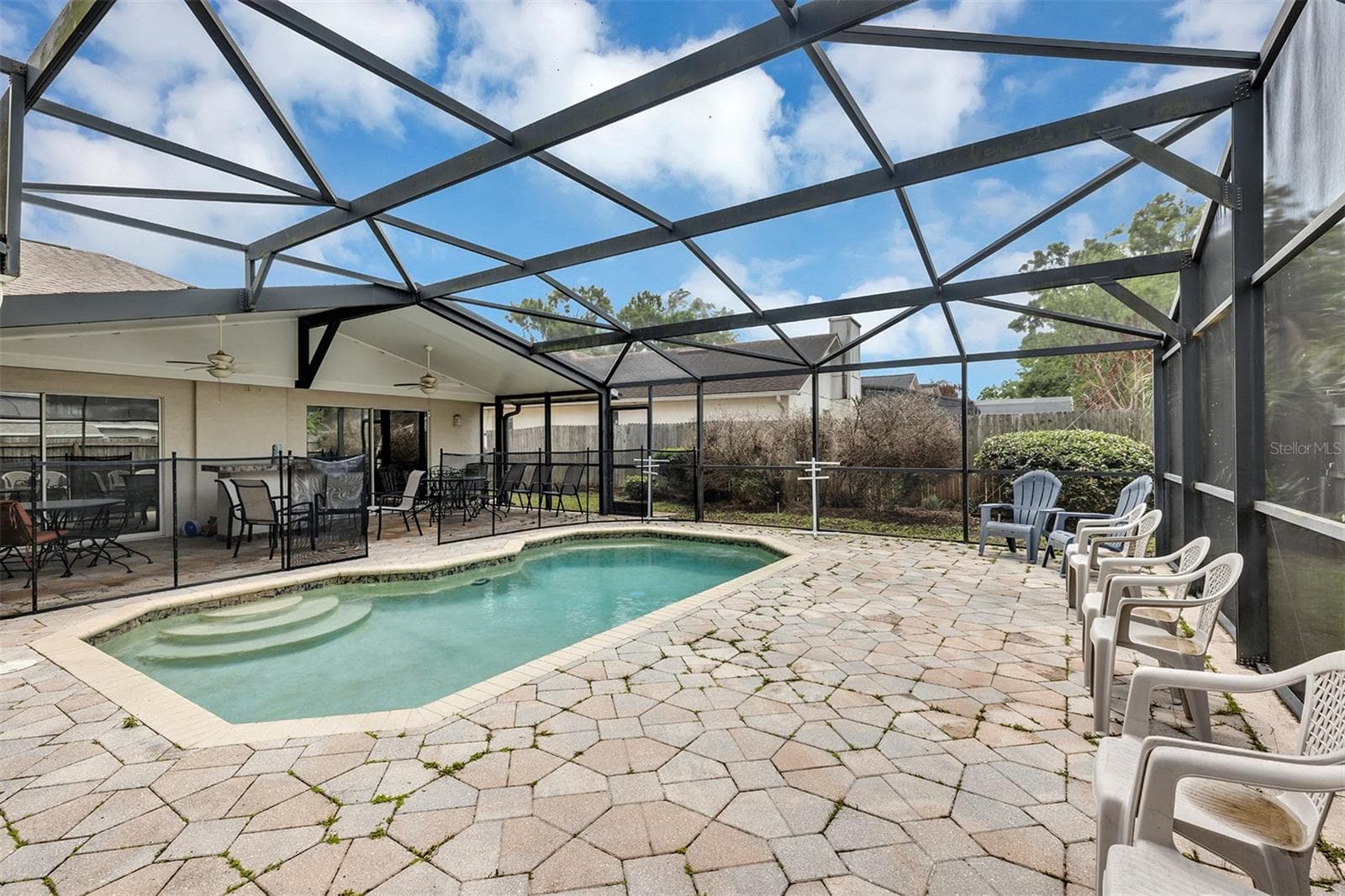 Single Family Residence at 406 STERLING LAKE DR, OCOEE, photo 25 of 34