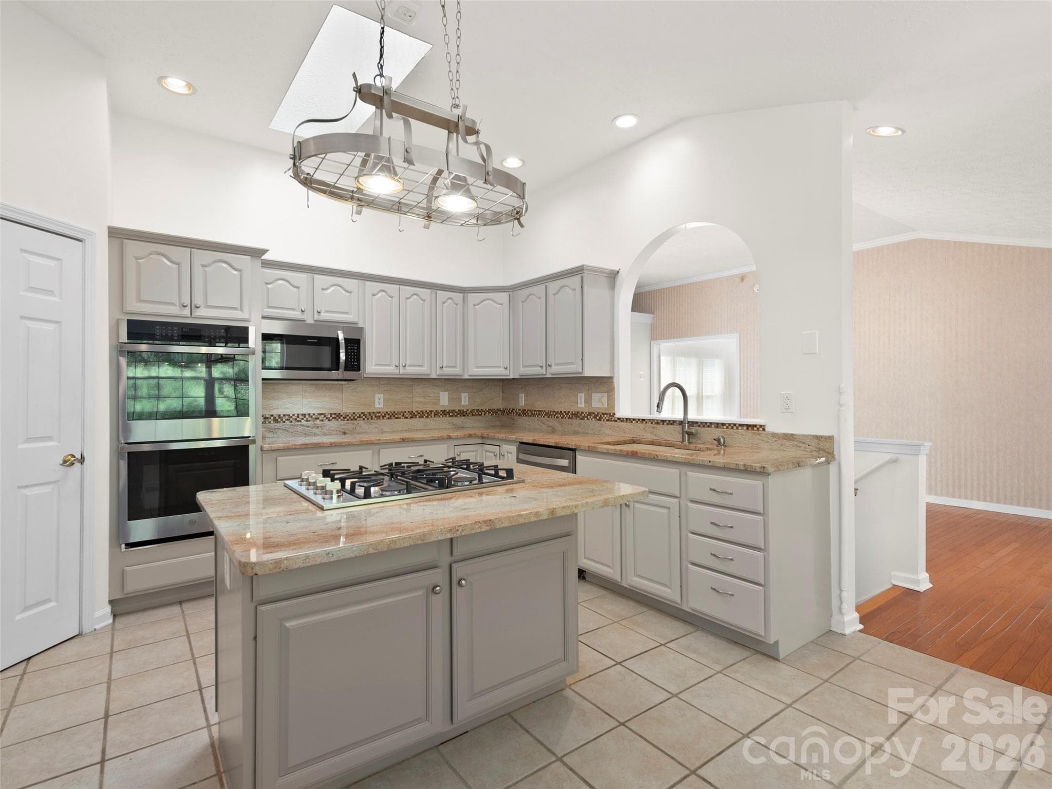 Chefs Kitchen - 21 Old Applewood Lane, Hendersonville