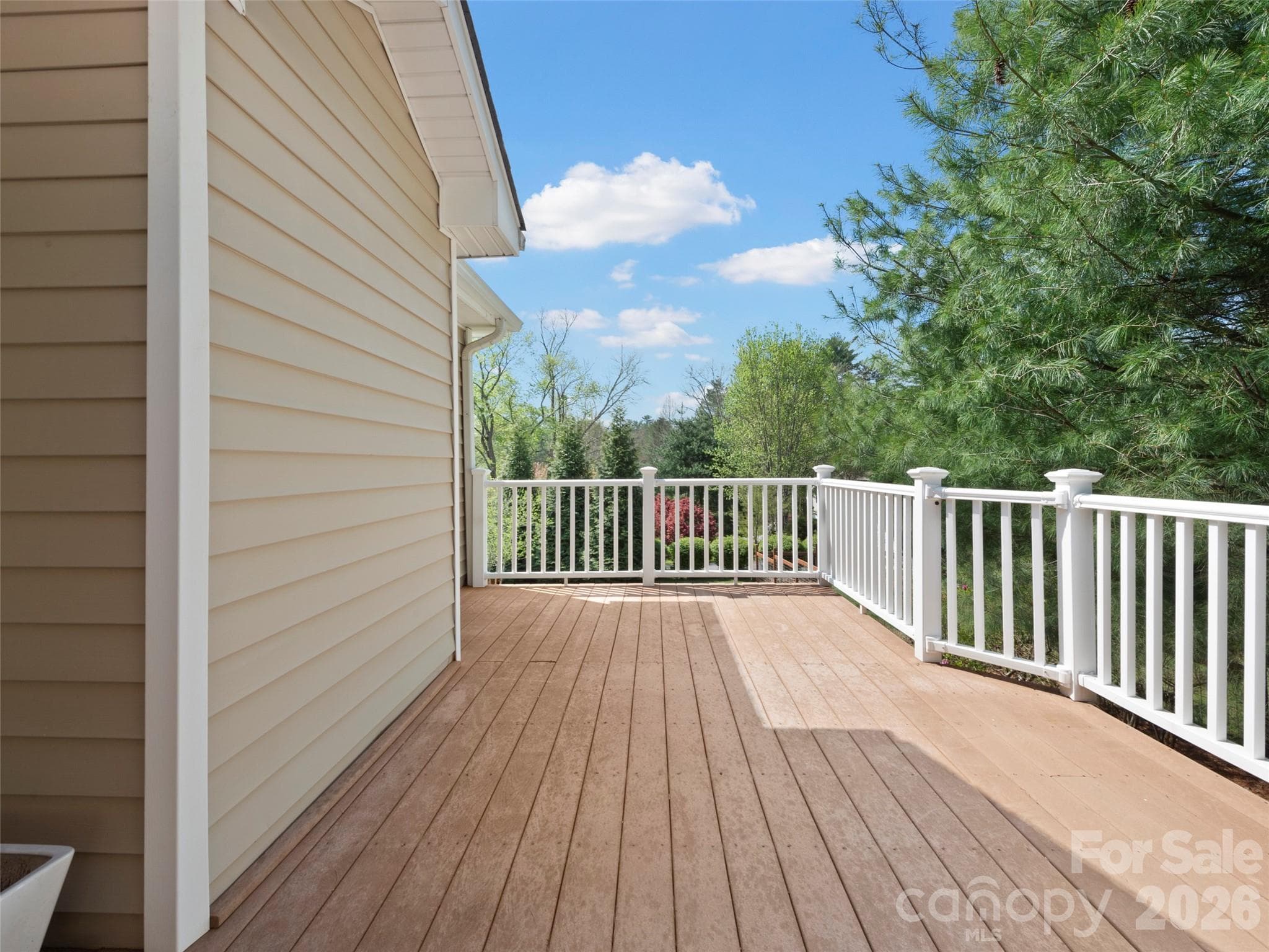 Rear Deck for views, entertaining, and outdoor relaxation - 21 Old Applewood Lane, Hendersonville