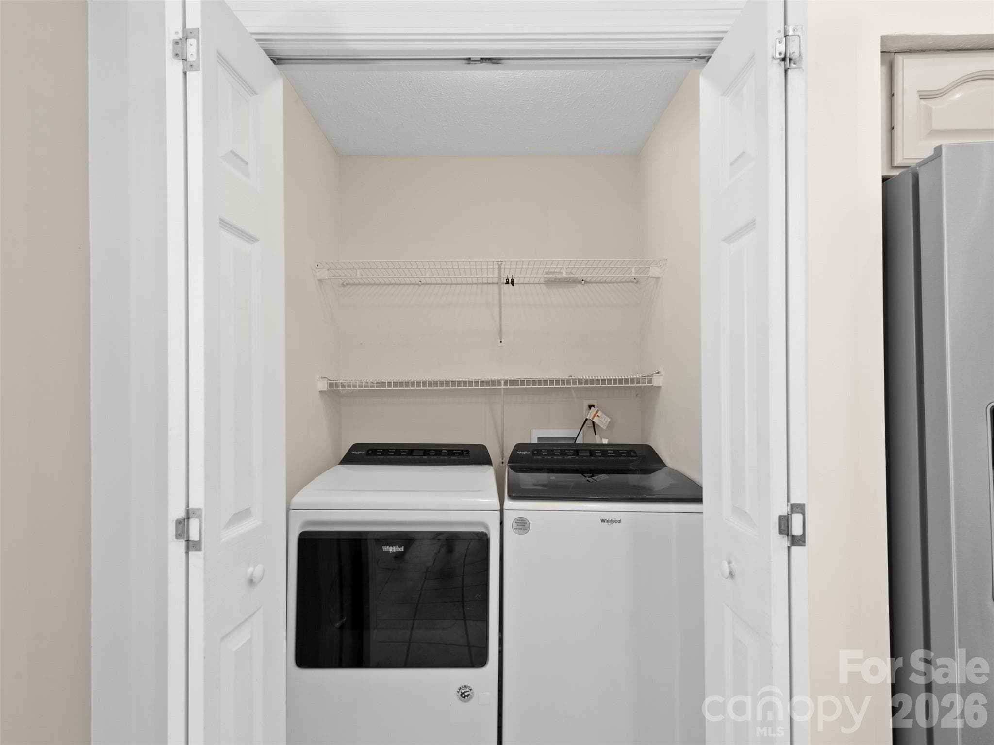 Washer/Dryer on Main Level - 21 Old Applewood Lane, Hendersonville
