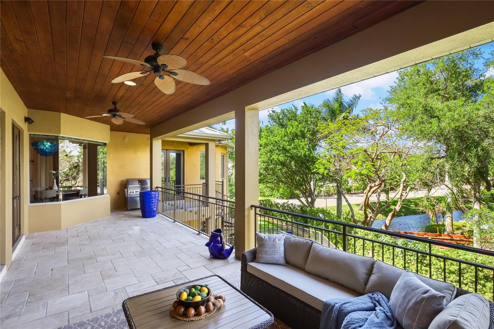 Single Family Residence at 7158 HAWKS HARBOR CIR, BRADENTON, photo 12 of 74
