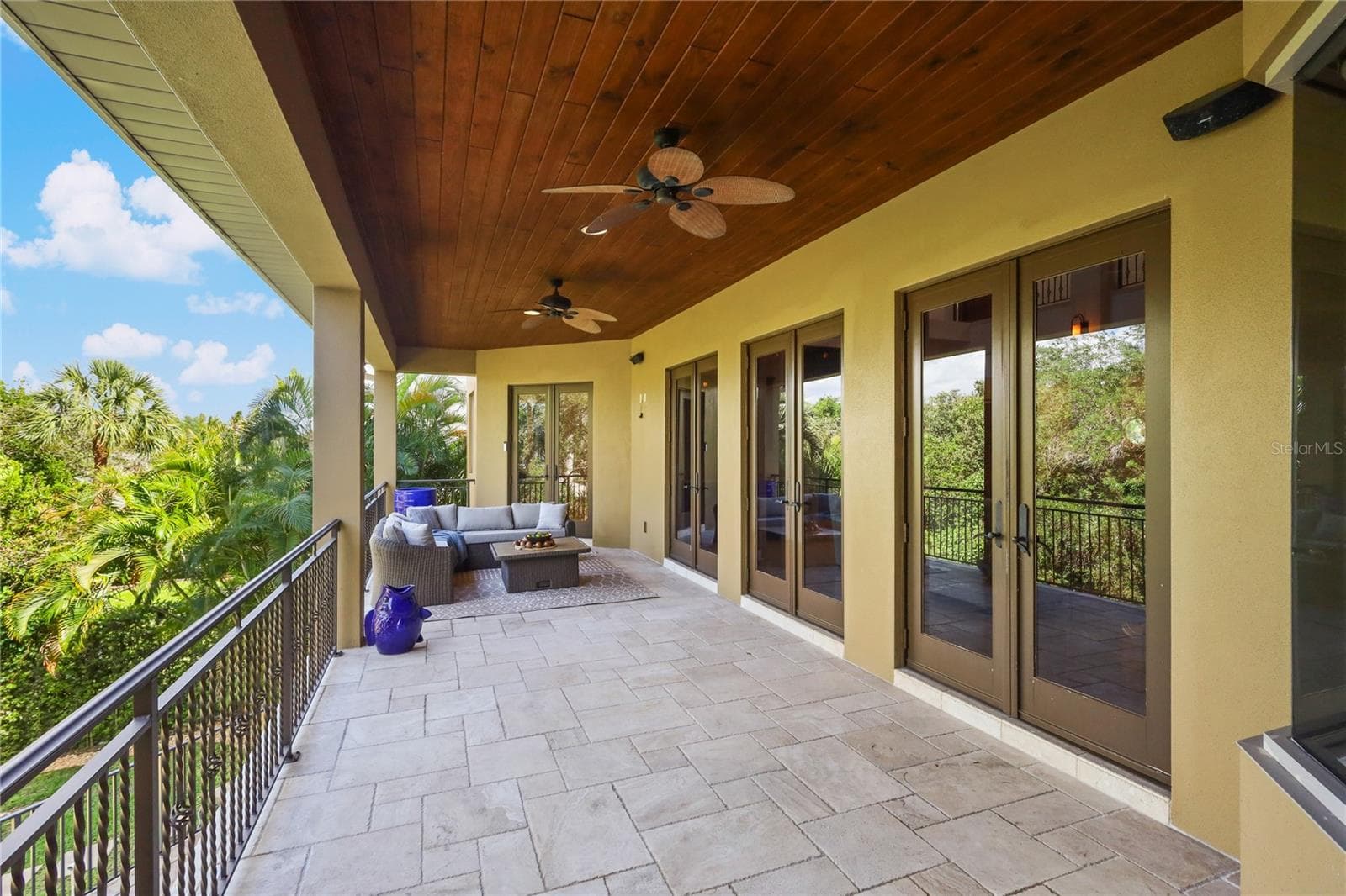 Single Family Residence at 7158 HAWKS HARBOR CIR, BRADENTON, photo 14 of 74