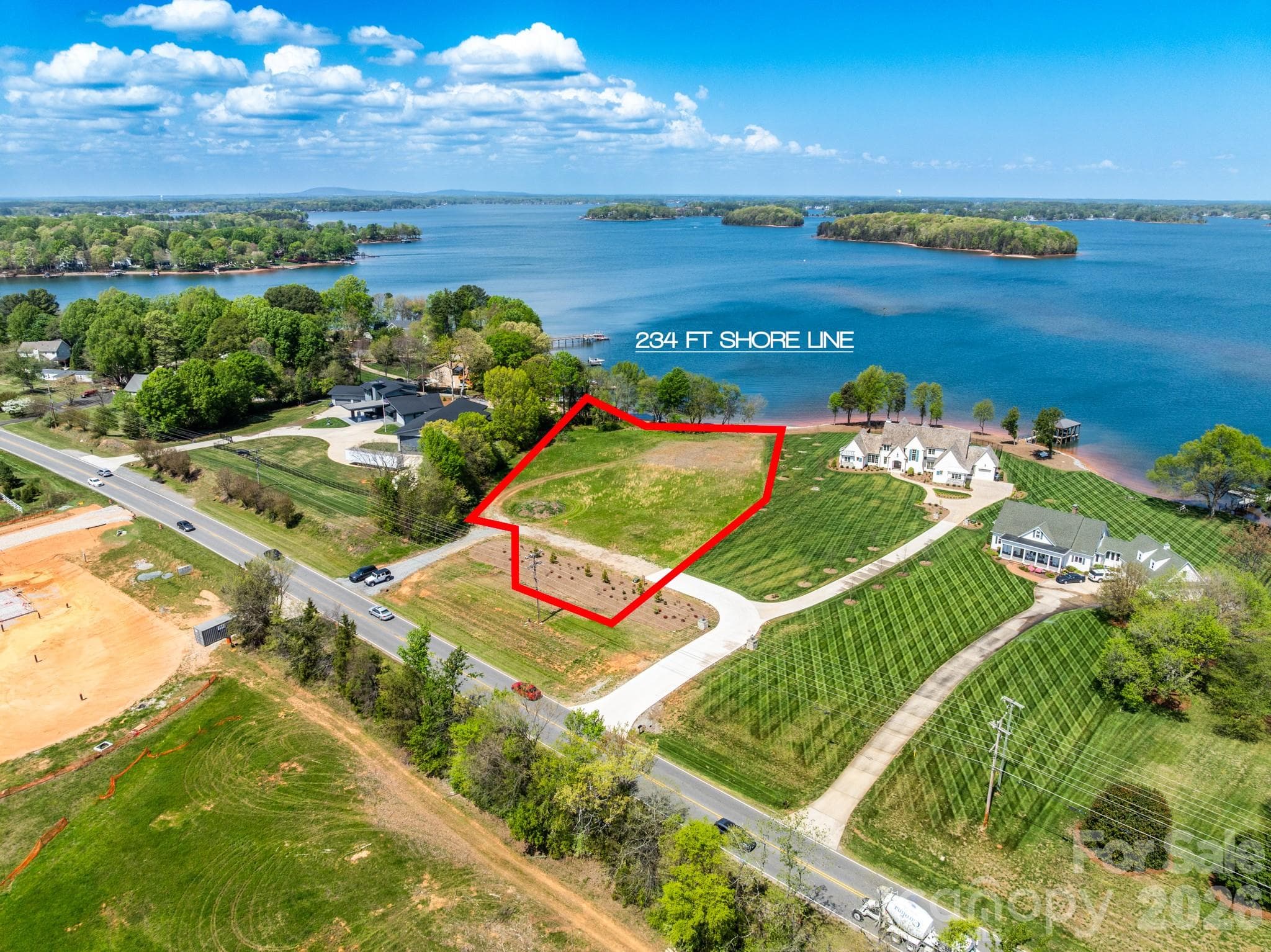 234 Feet of Shoreline - Huntersville