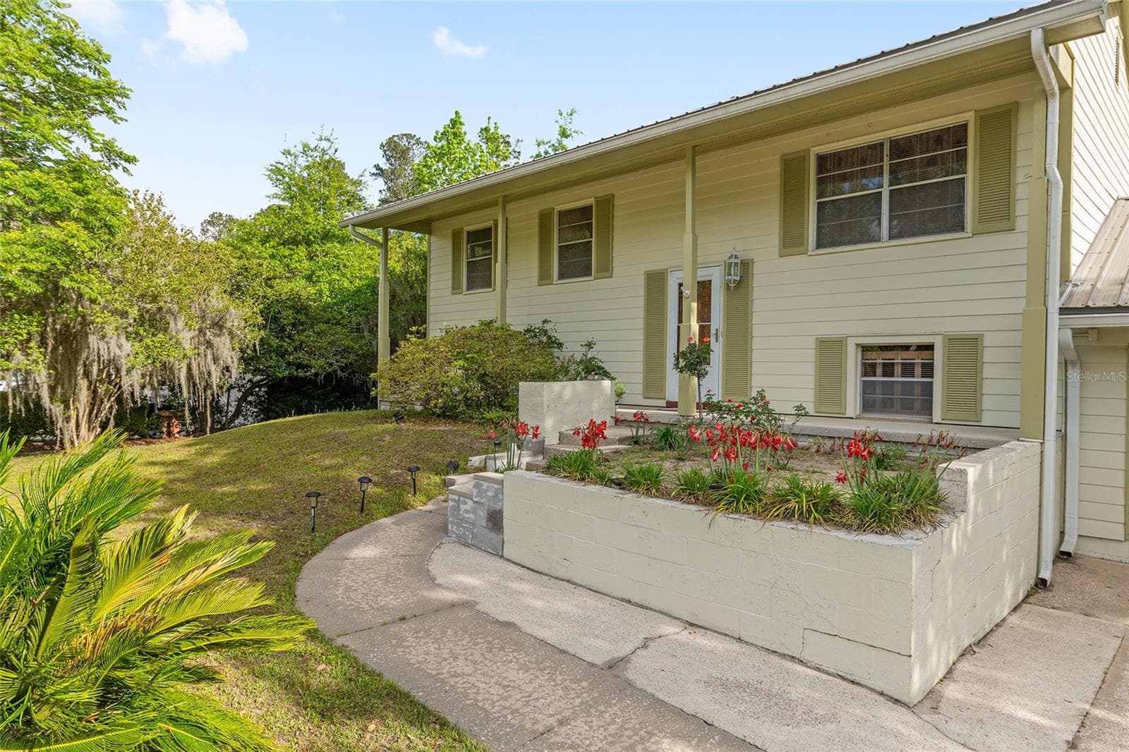 Single Family Residence at 505 NW 37TH PL, GAINESVILLE, photo 2 of 57