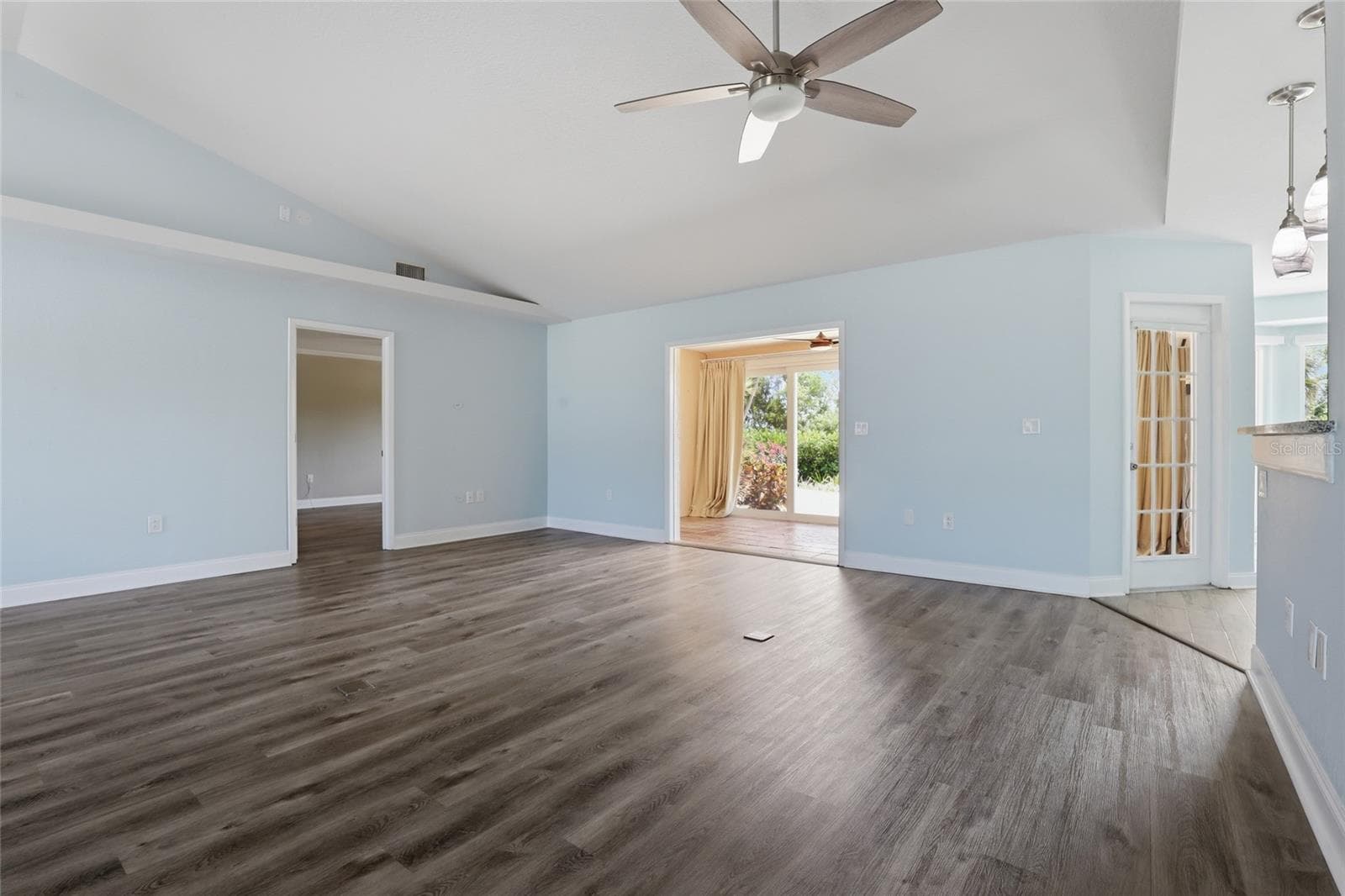 Single Family Residence at 5207 86TH STREET CT W, BRADENTON, photo 6 of 38