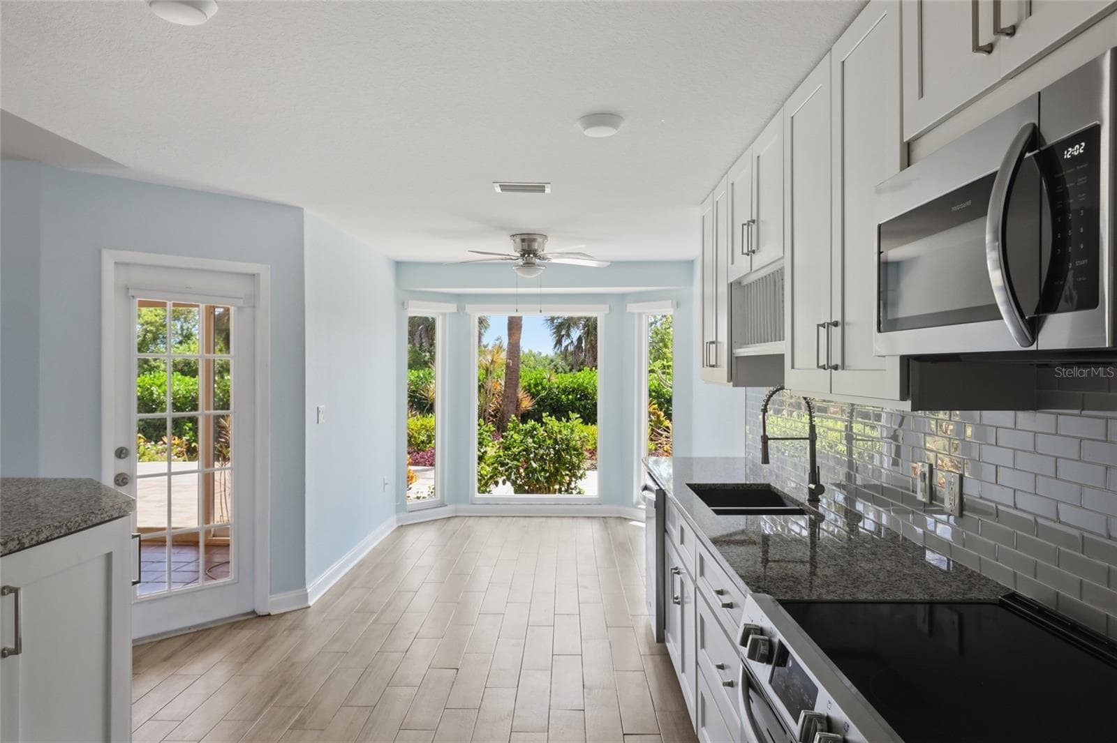 Kitchen & Dining - 5207 86TH STREET CT W, BRADENTON