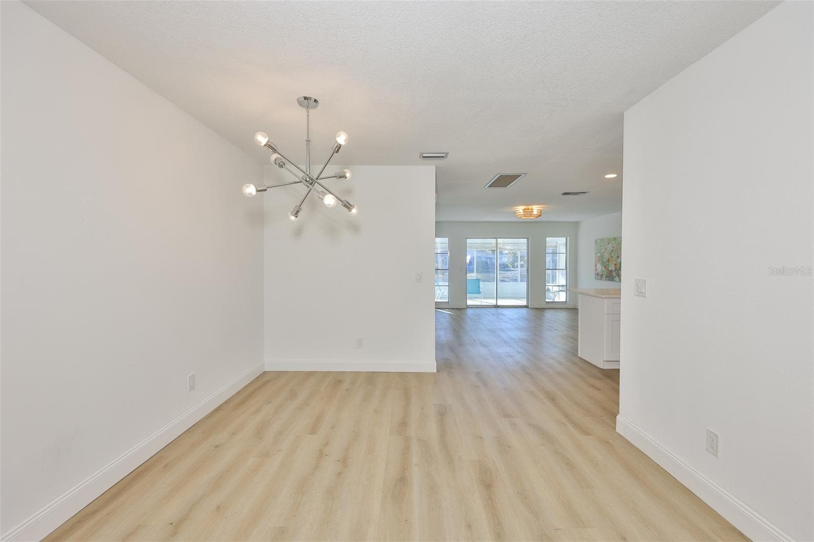 Dining room - 325 GREEN MANOR DR, SUN CITY CENTER