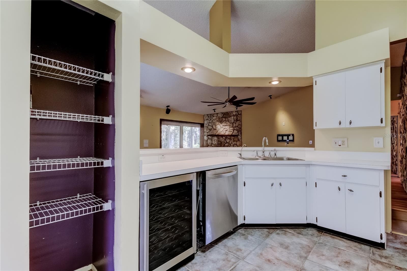 Single Family Residence at 1795 BAYHILL DR, OLDSMAR, photo 23 of 67
