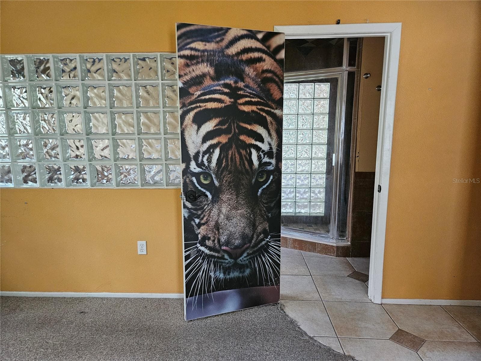Primary Bath entrance - 1795 BAYHILL DR, OLDSMAR