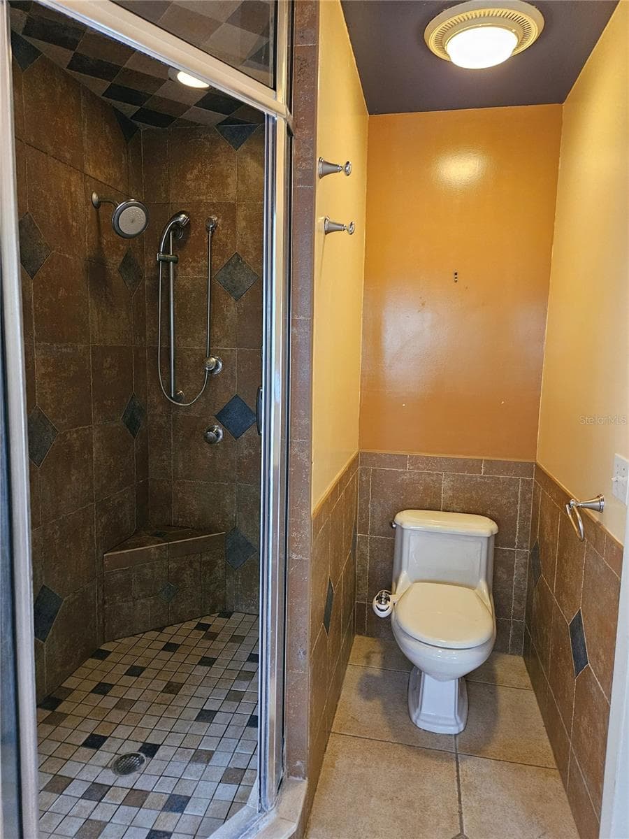 Primary Bath Shower - 1795 BAYHILL DR, OLDSMAR