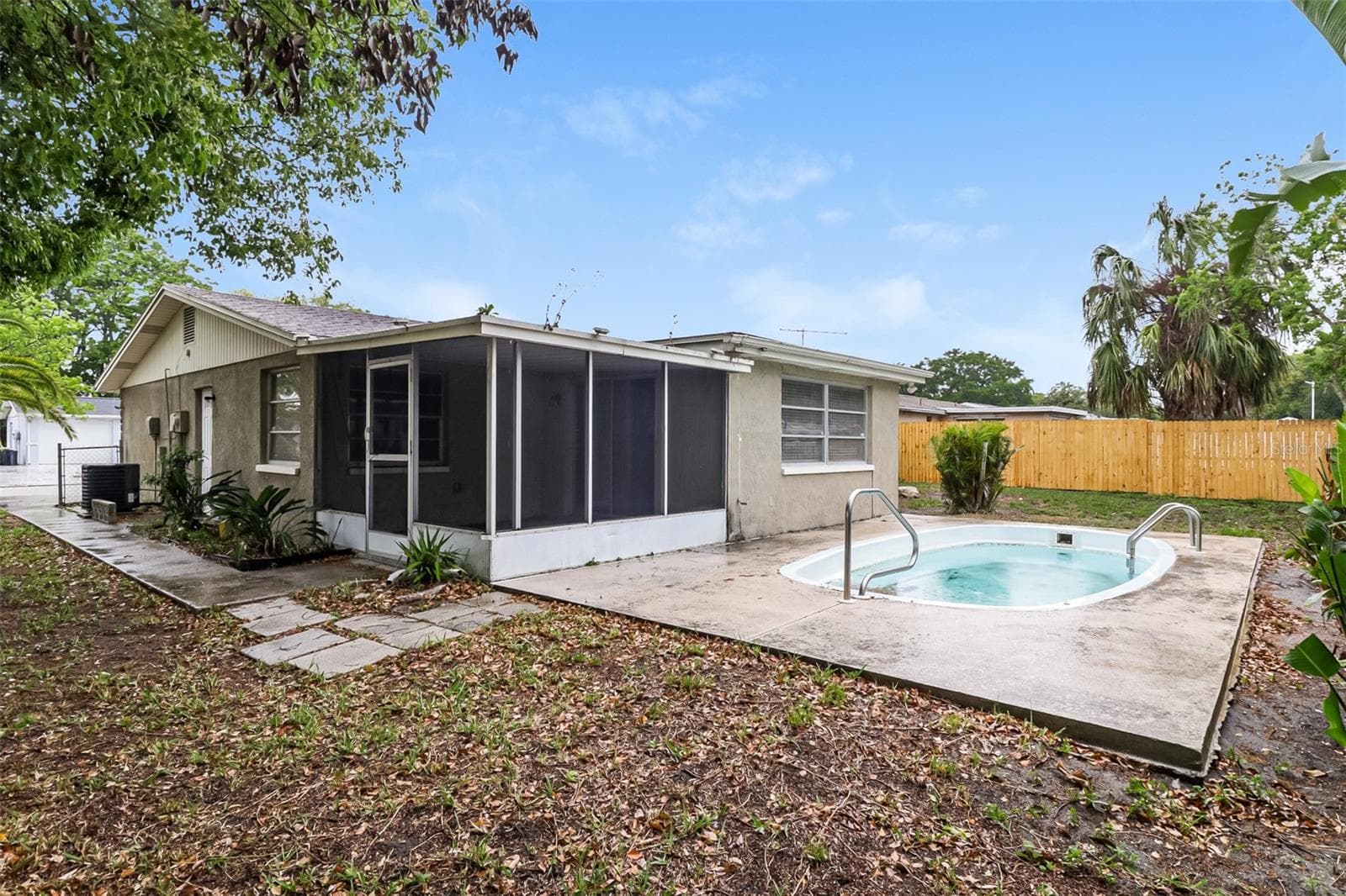 Single Family Residence at 7004 MAYFIELD DR, PORT RICHEY, photo 21 of 23