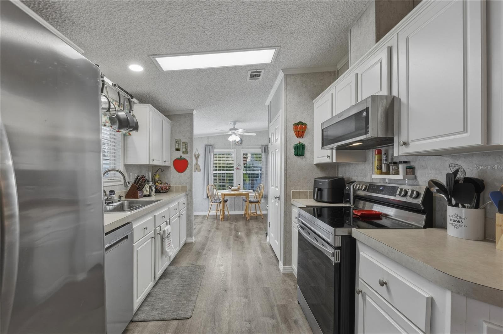 Manufactured Home at 2100 KINGS HWY #401, PORT CHARLOTTE, photo 20 of 83