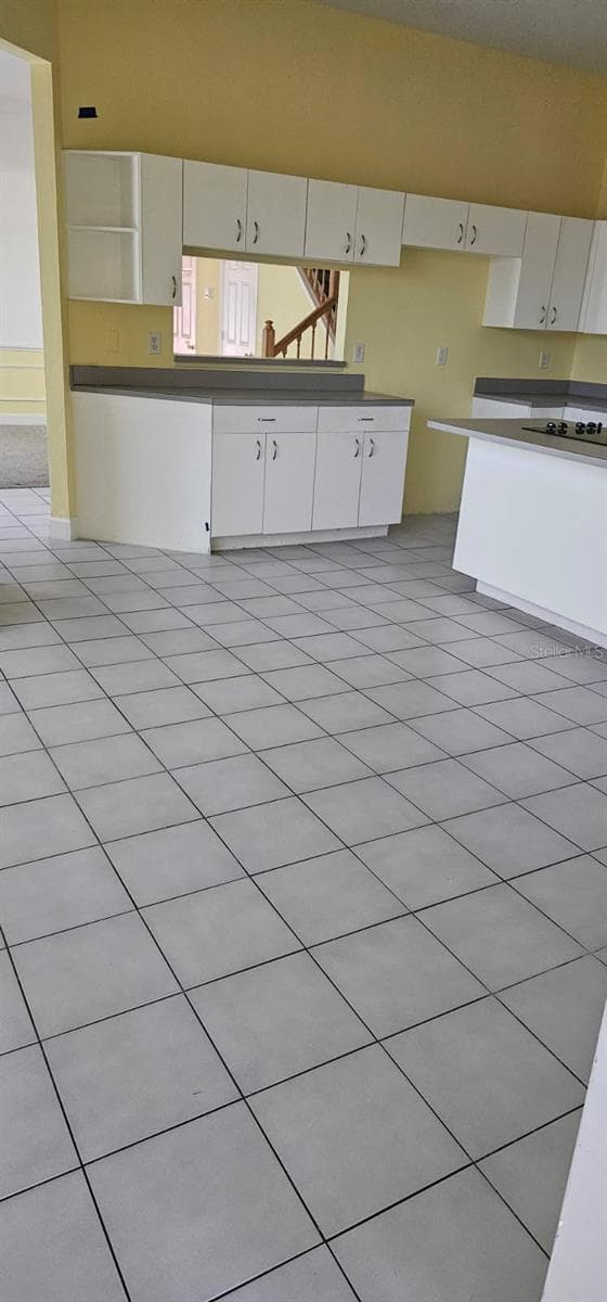 Large Kitchen with pass through to dining room - 1720 ARABIAN LN, PALM HARBOR
