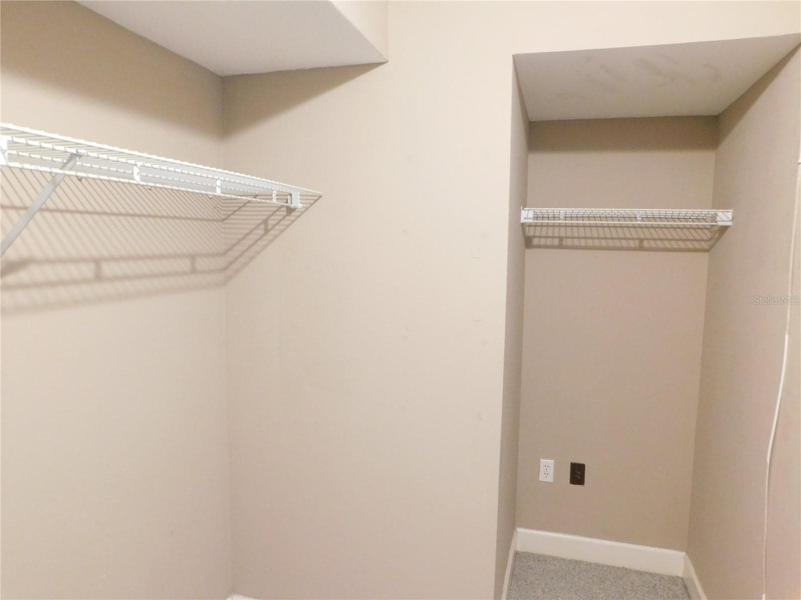 Dual Walk in closets in Primary suite. This is one. - 1720 ARABIAN LN, PALM HARBOR