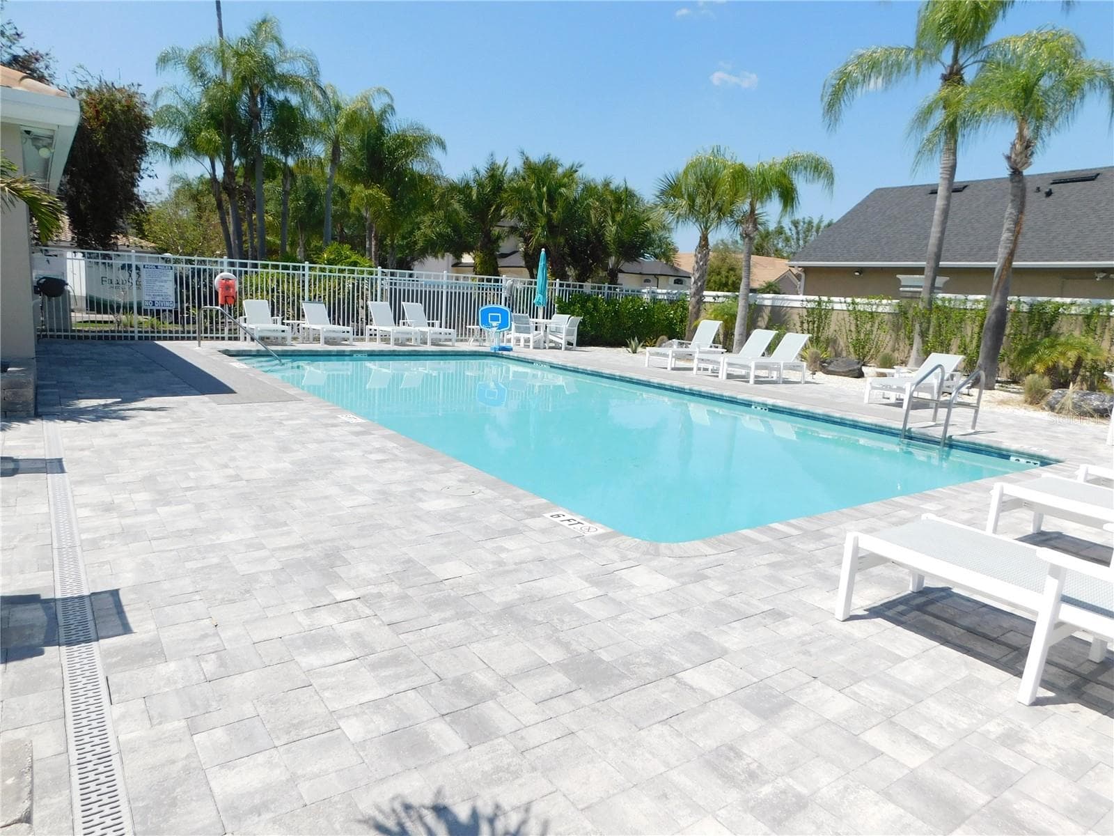 Community pool - 1720 ARABIAN LN, PALM HARBOR