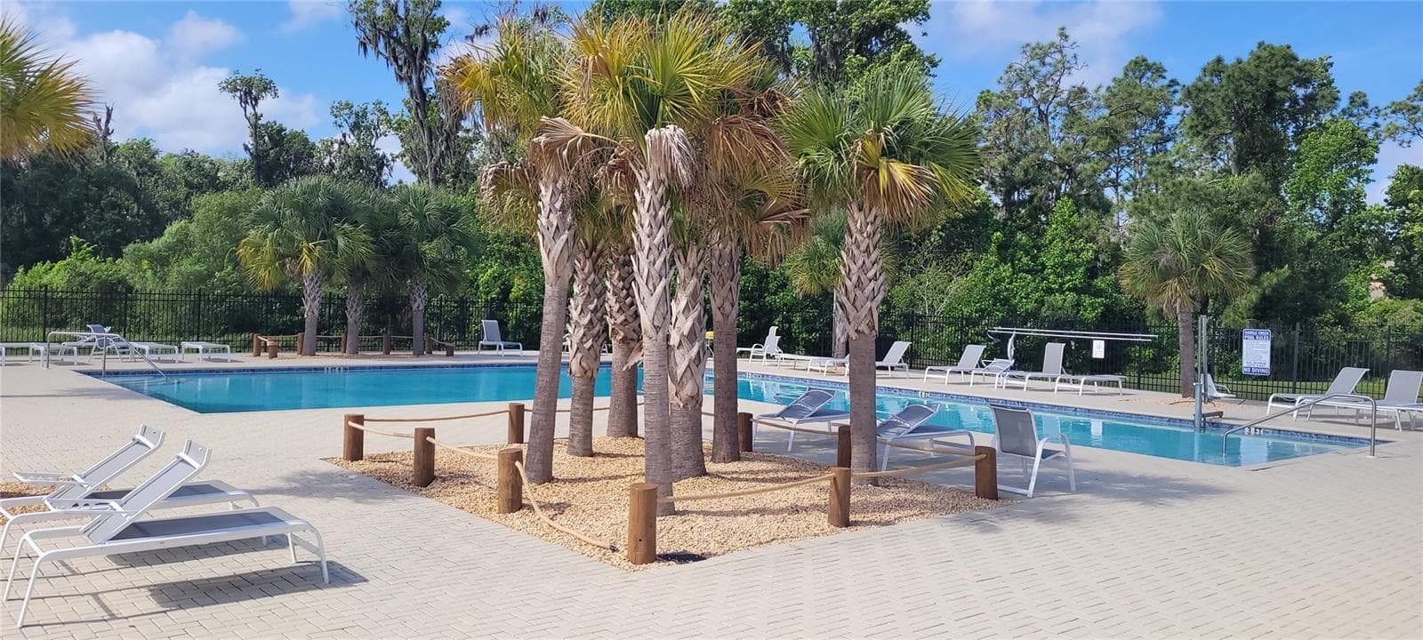 Single Family Residence at 1681 RED LOOP, LAKELAND, photo 2 of 39