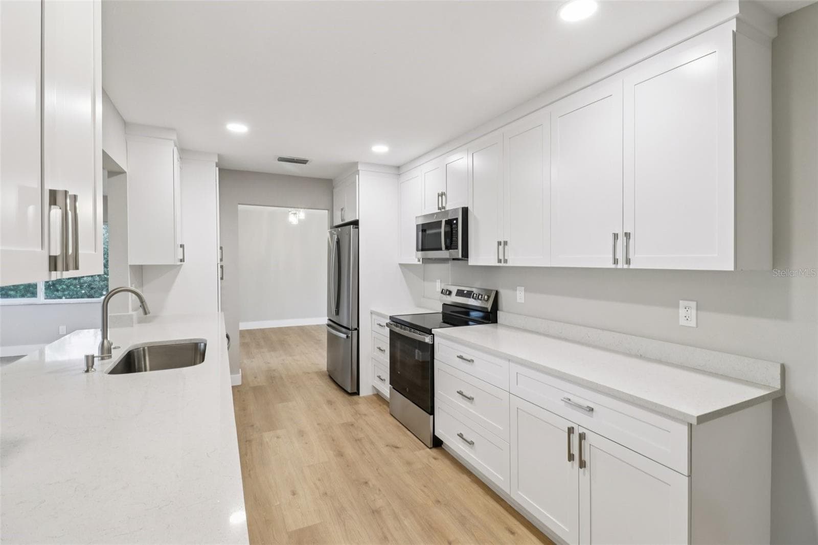 New modern kitchen. - 1412 DIGARMO TER, DELTONA