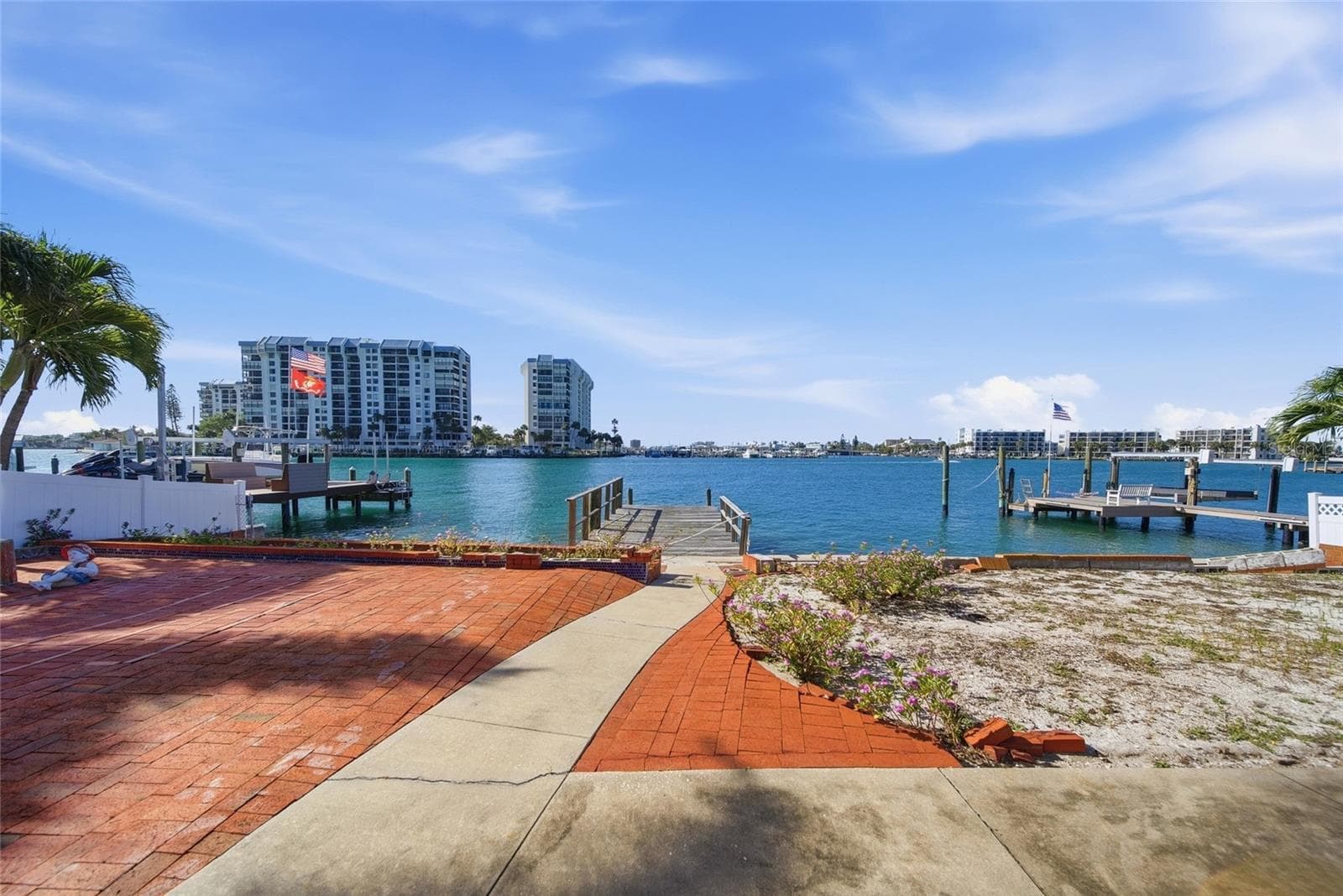 View looking south from the rear patio of the existing structure towards the Intracoastal. - 4 BELLEVUE DR, TREASURE ISLAND