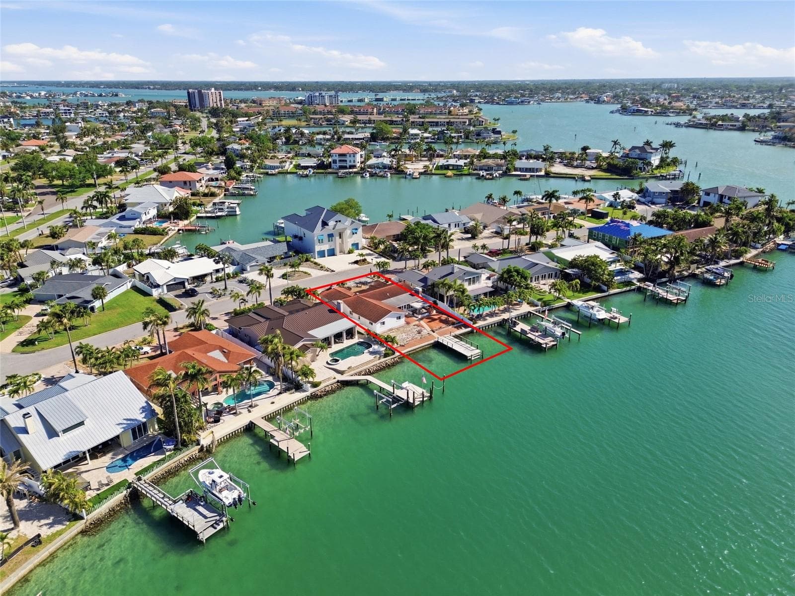 Drone shot of 4 Bellevue and surrounding neighborhood looking towards the northeast. - 4 BELLEVUE DR, TREASURE ISLAND