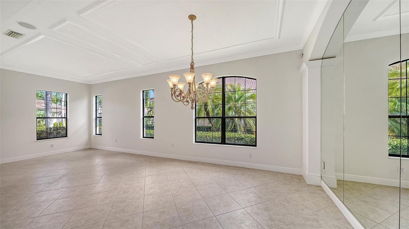 Single Family Residence at 13911 SIENA LOOP, LAKEWOOD RANCH, photo 13 of 100