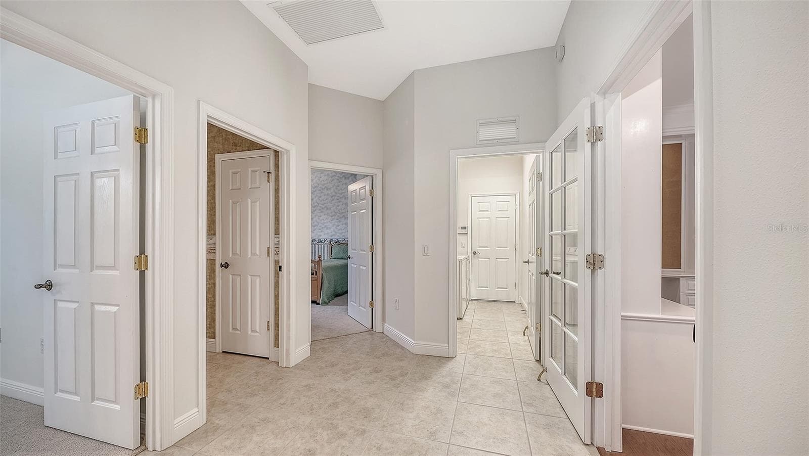 Single Family Residence at 13911 SIENA LOOP, LAKEWOOD RANCH, photo 37 of 100
