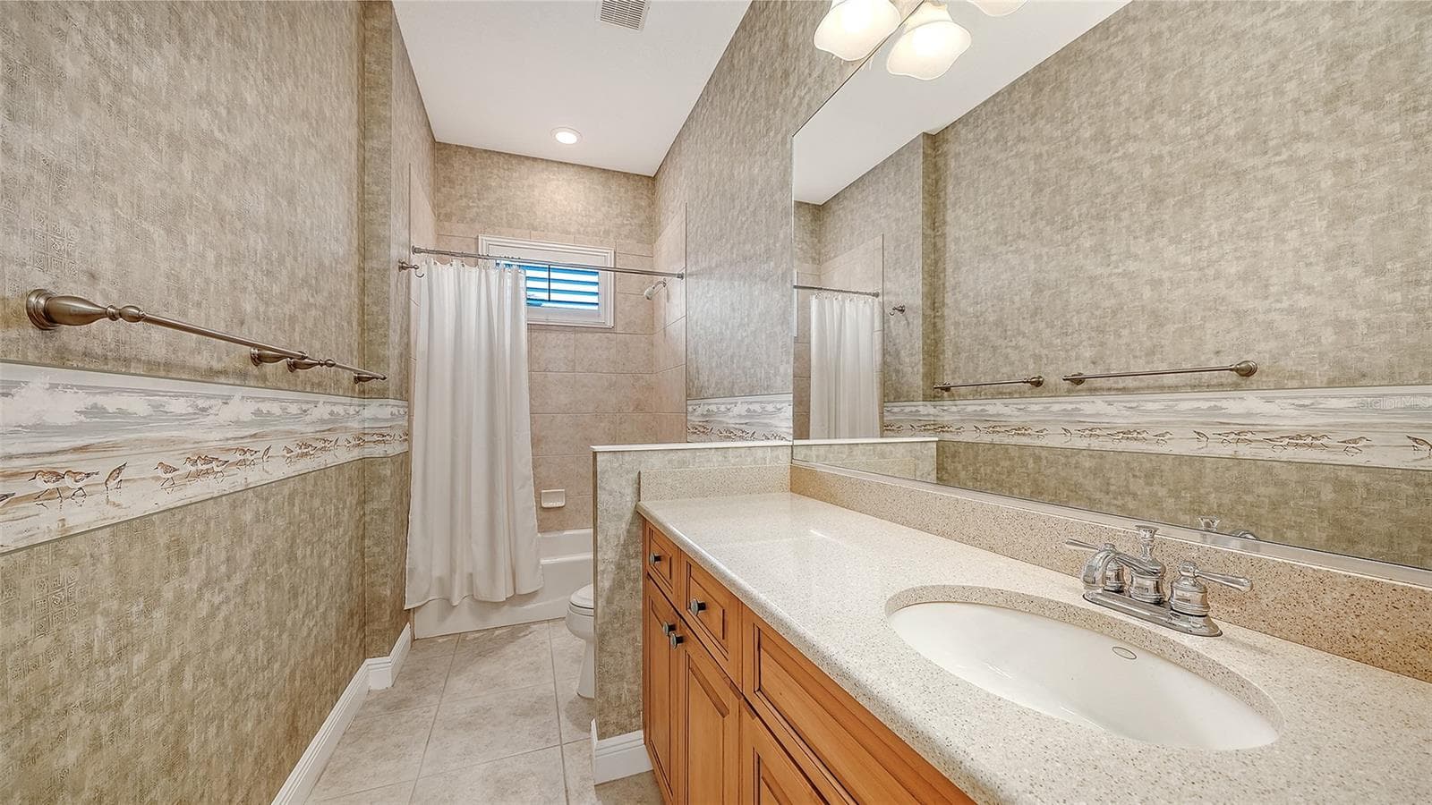 Single Family Residence at 13911 SIENA LOOP, LAKEWOOD RANCH, photo 40 of 100