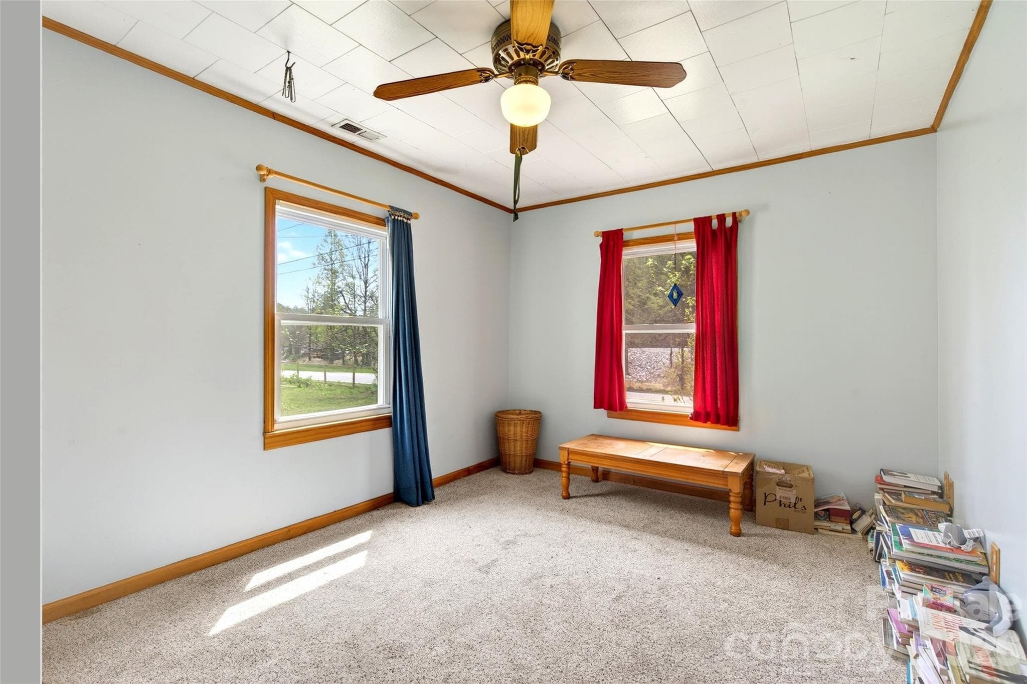 Large rooms for anything you need. Virtually staged for avid bike riders. - Old Fort