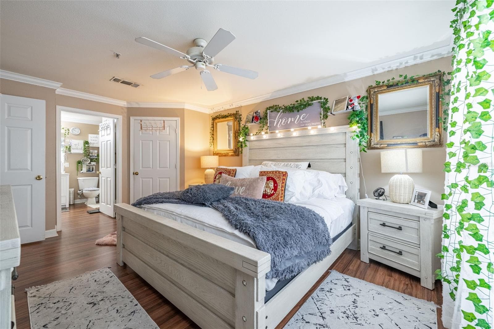 Primary Bedroom - 18439 BRIDLE CLUB DR, TAMPA