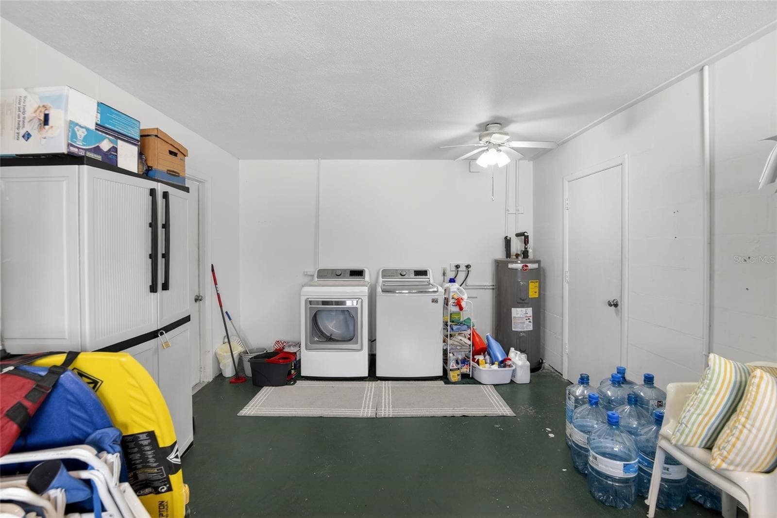 Laundry Room with plenty of storage room - 809 OAKMONT AVE, SUN CITY CENTER