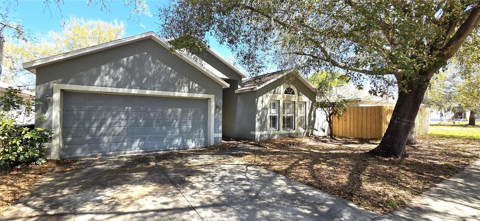 Single Family Residence at 4716 LITTLE DENISE CT, VALRICO, photo 2 of 33