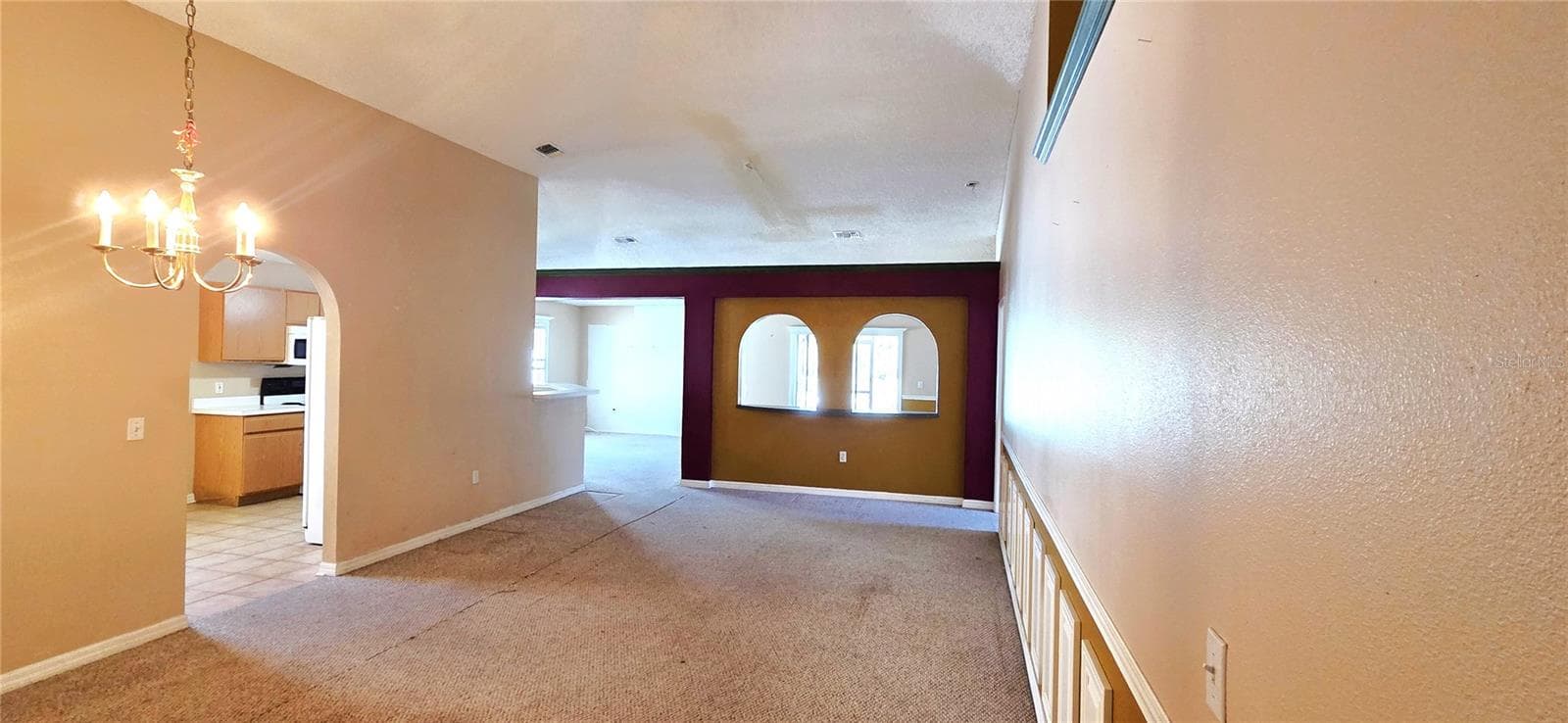 Single Family Residence at 4716 LITTLE DENISE CT, VALRICO, photo 6 of 33