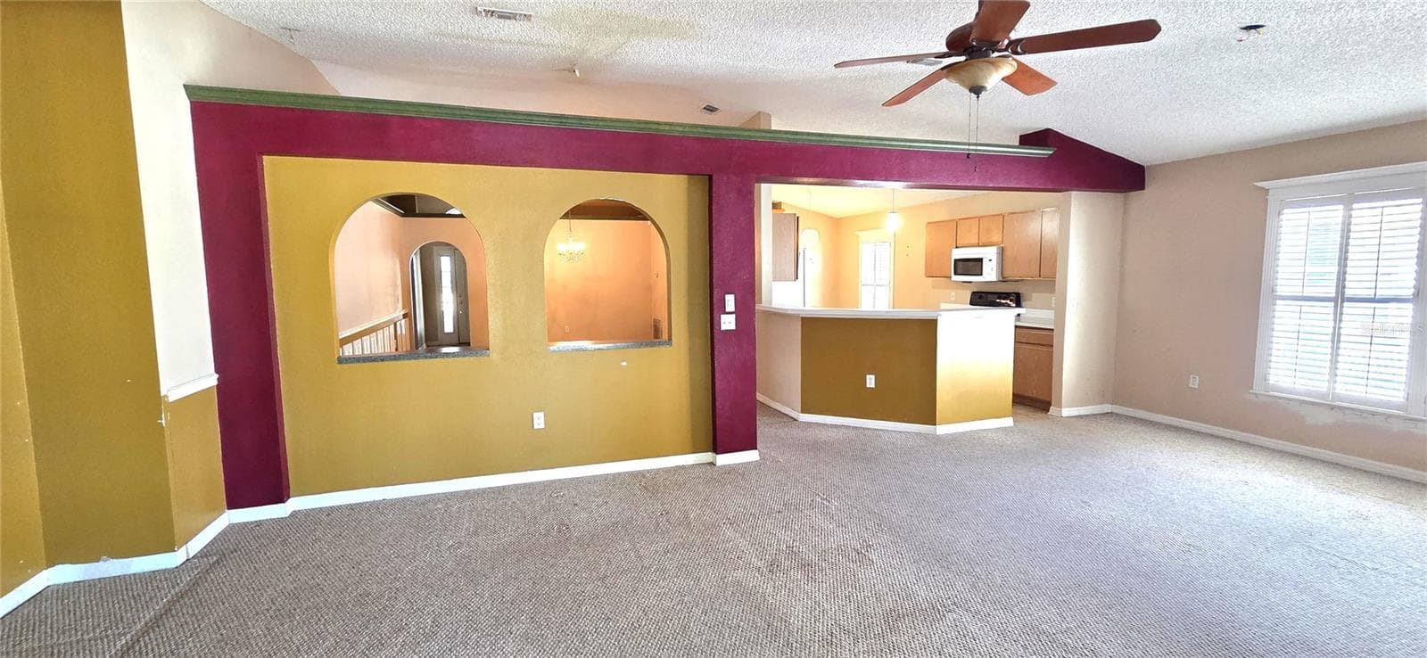 Single Family Residence at 4716 LITTLE DENISE CT, VALRICO, photo 8 of 33
