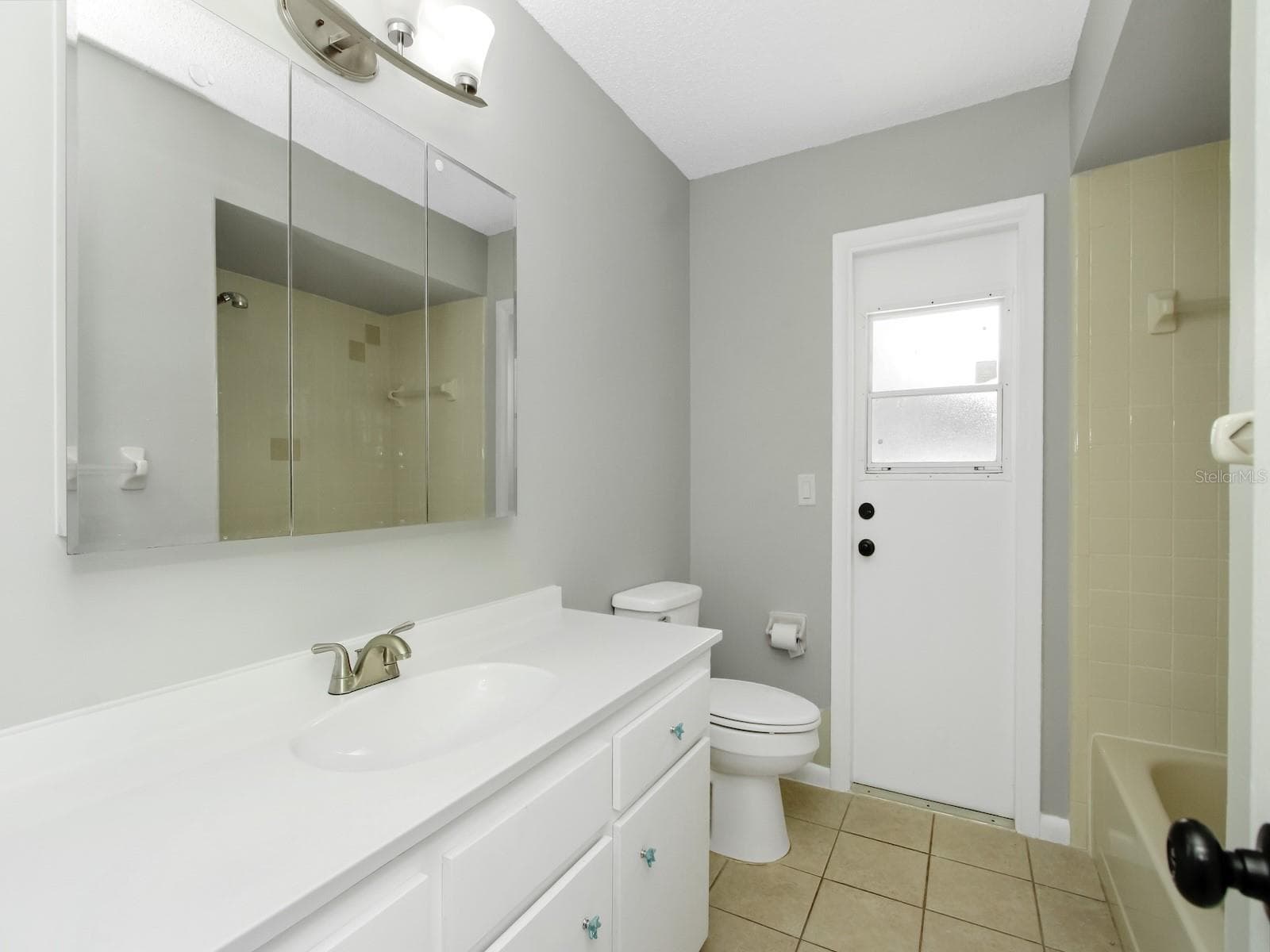 Bathroom 2 - 919 SYLVIA DR, DELTONA