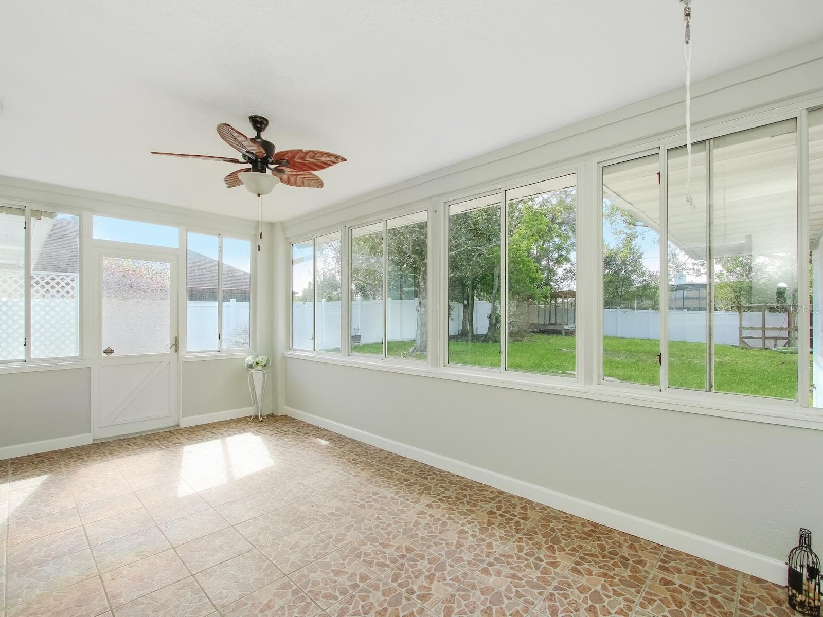 Porch - 919 SYLVIA DR, DELTONA