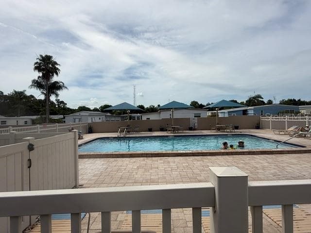 Community Pool - 2131 RIDGE RD S #74, LARGO