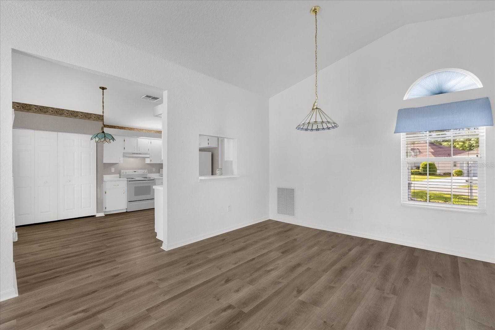 Looking into kitchen from living room - 6359 SW 117TH LOOP, OCALA