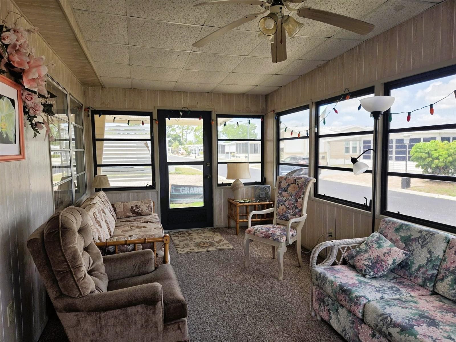 Florida Room with tons of windows - 3226 SWEET GUM TER, SARASOTA