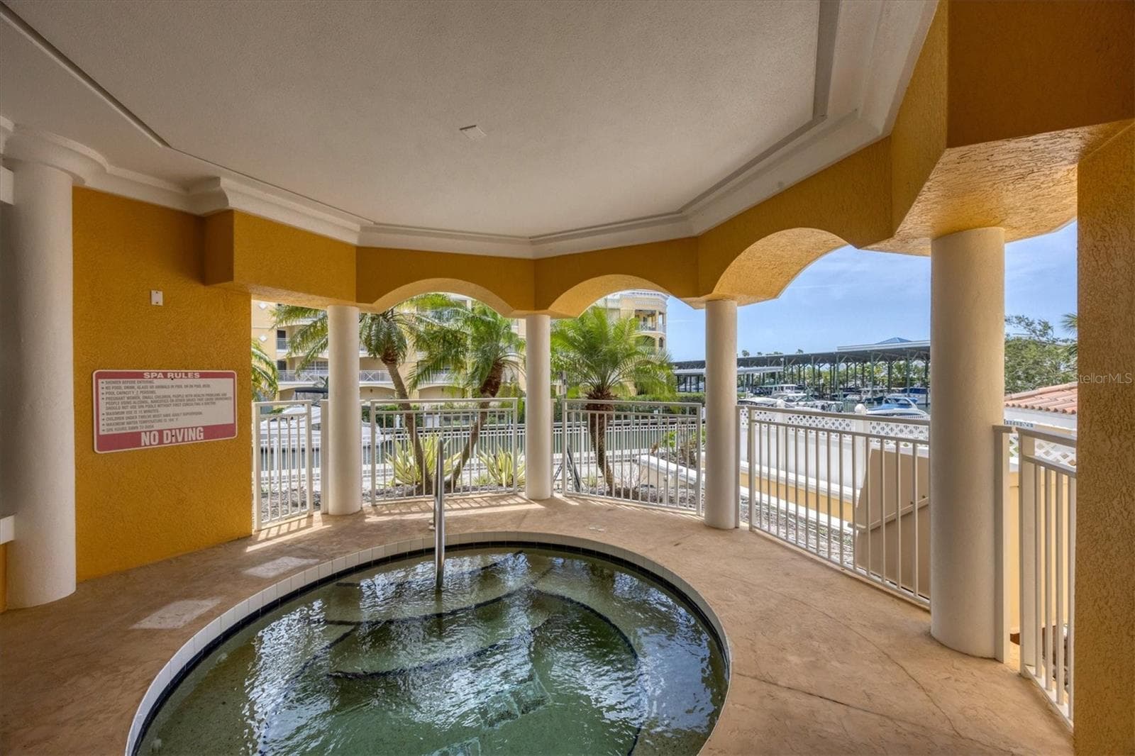Covered Outdoor Hot Tub - 14041 BELLAGIO WAY #214, OSPREY