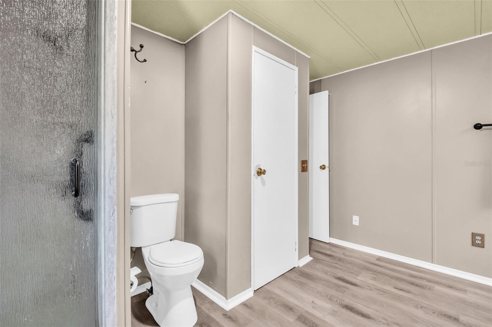 Manufactured Home at 23 MOUNTAIN LAUREL DR, PALM HARBOR, photo 27 of 66