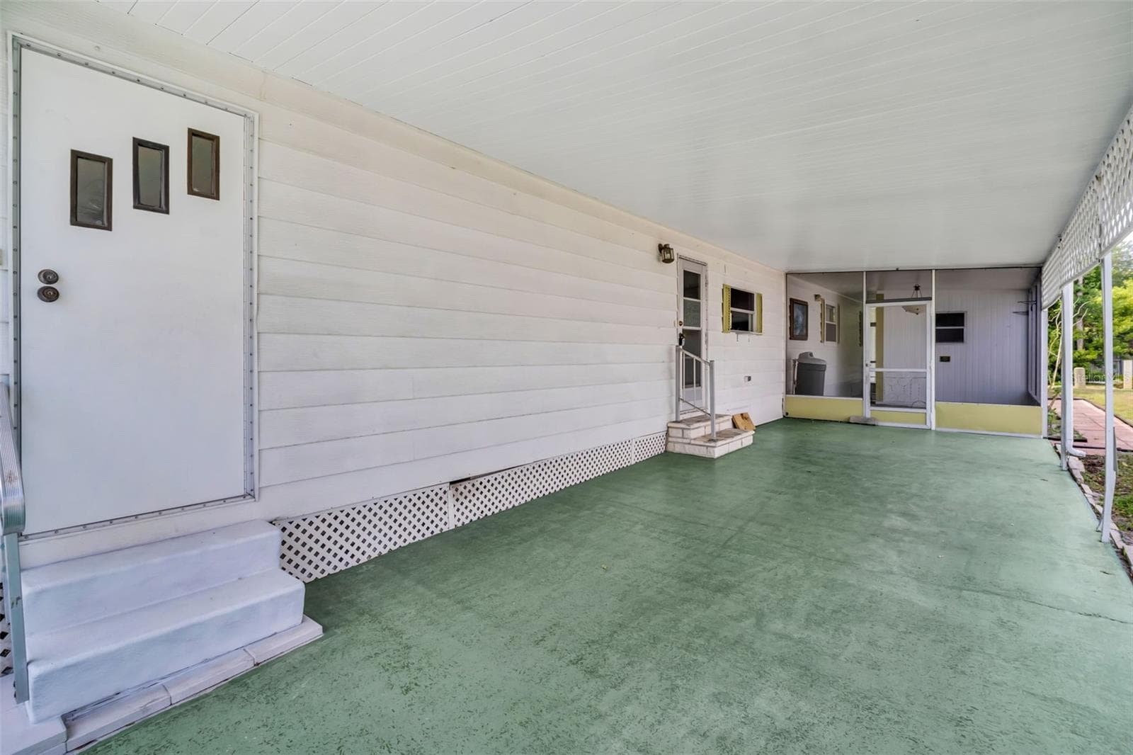 Manufactured Home at 23 MOUNTAIN LAUREL DR, PALM HARBOR, photo 38 of 66