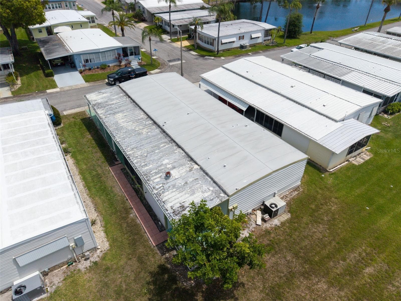 Manufactured Home at 23 MOUNTAIN LAUREL DR, PALM HARBOR, photo 45 of 66