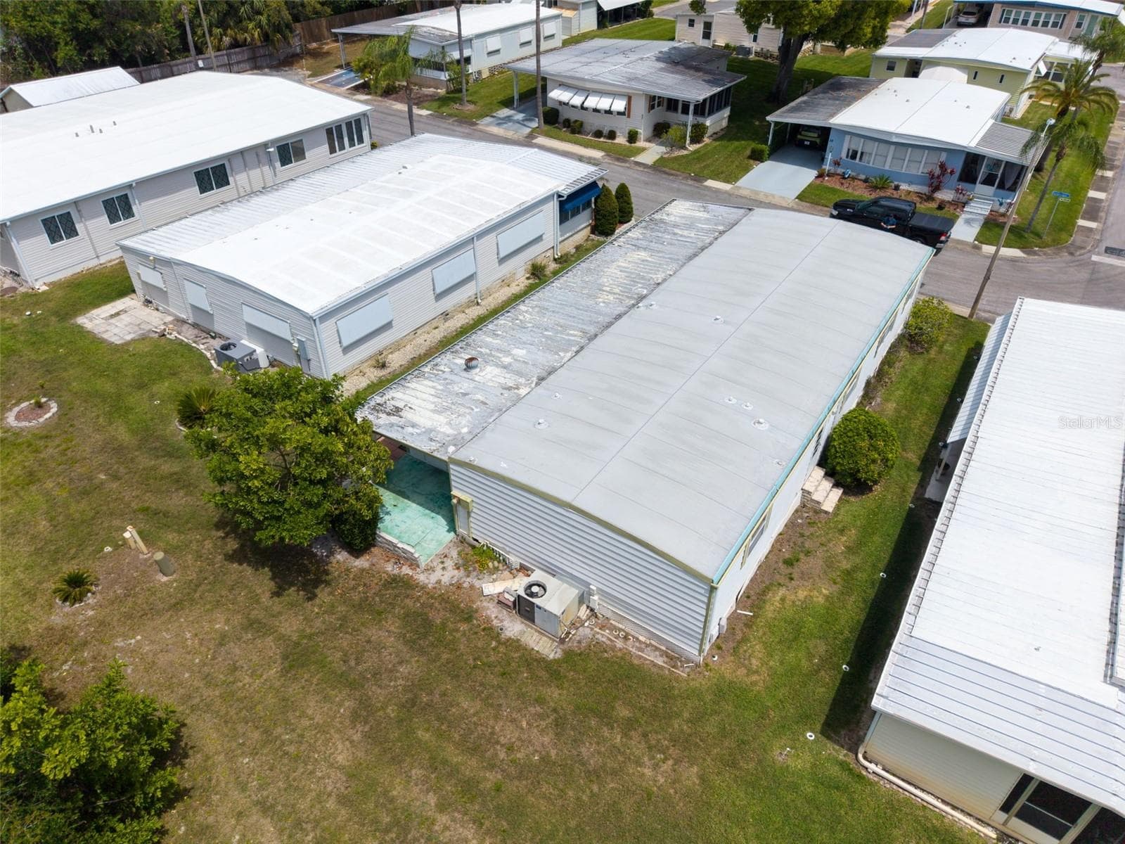 Manufactured Home at 23 MOUNTAIN LAUREL DR, PALM HARBOR, photo 46 of 66