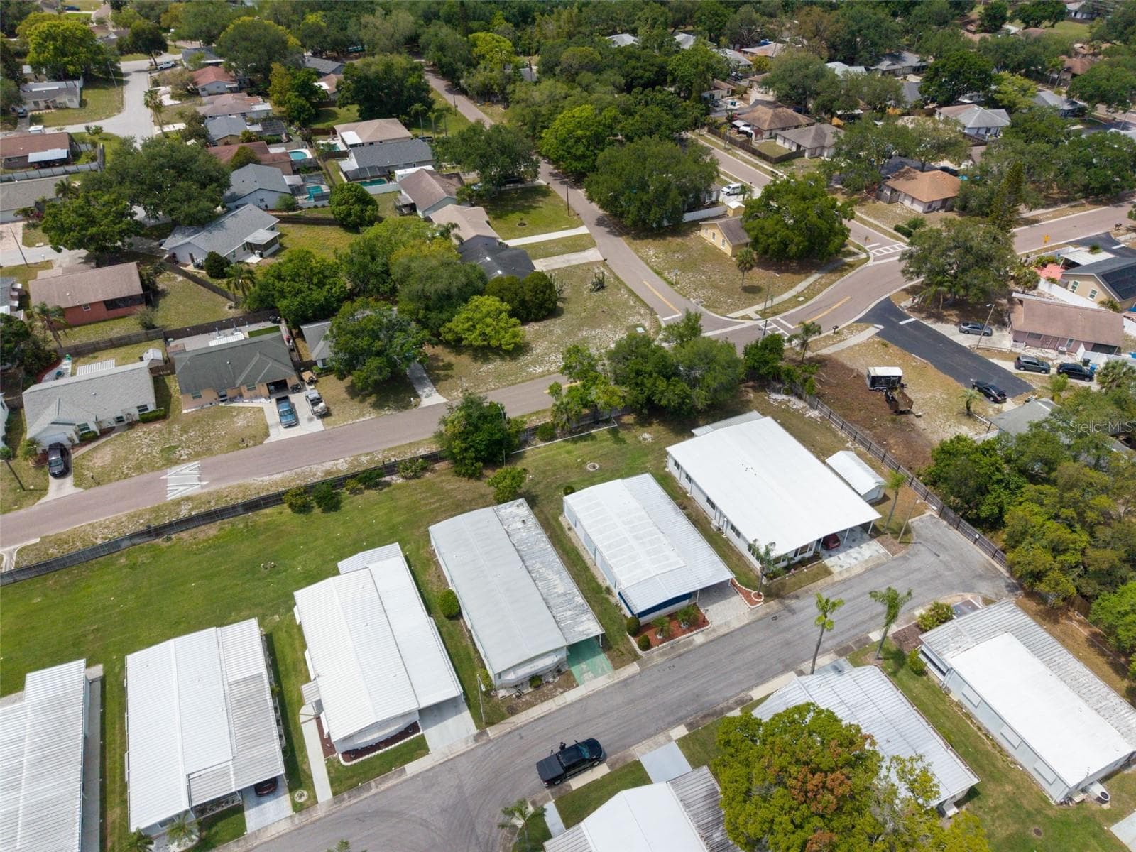 Manufactured Home at 23 MOUNTAIN LAUREL DR, PALM HARBOR, photo 52 of 66