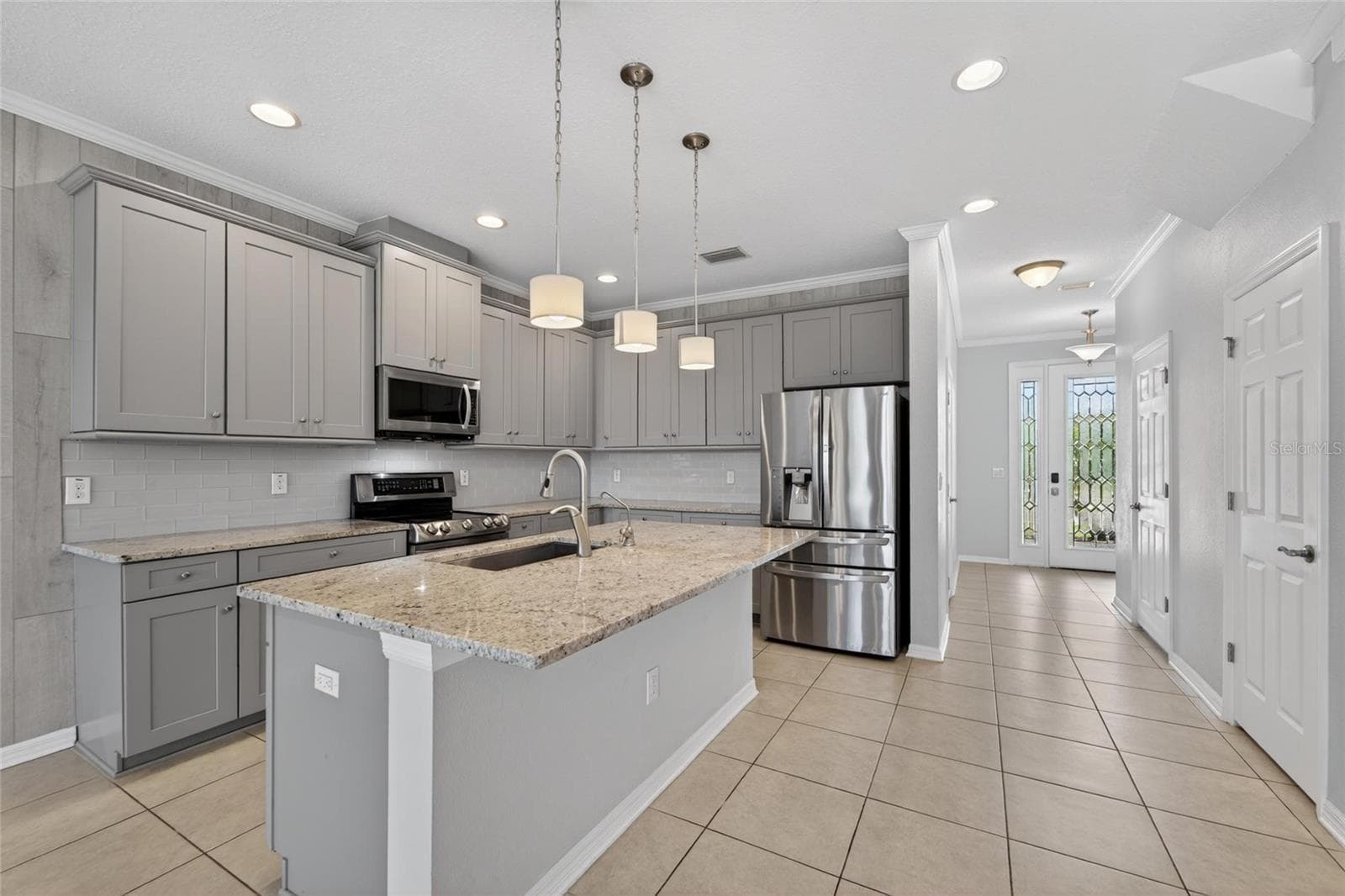 Townhouse at 8108 MUDDY PINES PL, TAMPA, photo 5 of 74