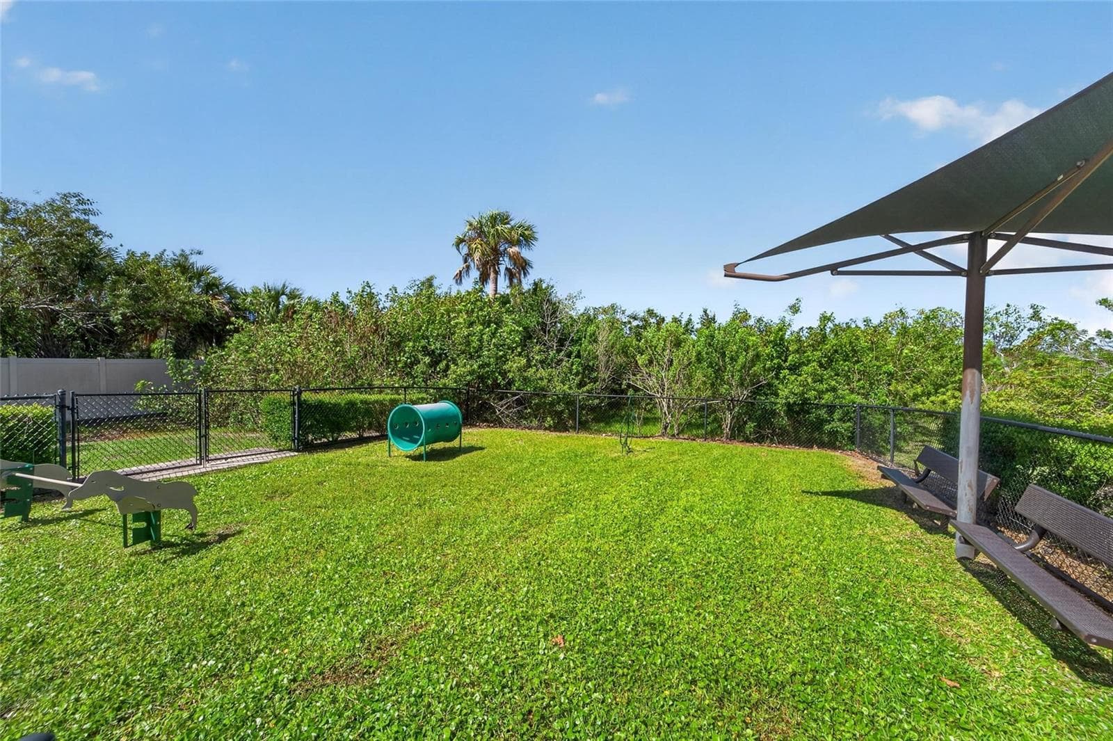 Townhouse at 8108 MUDDY PINES PL, TAMPA, photo 65 of 74