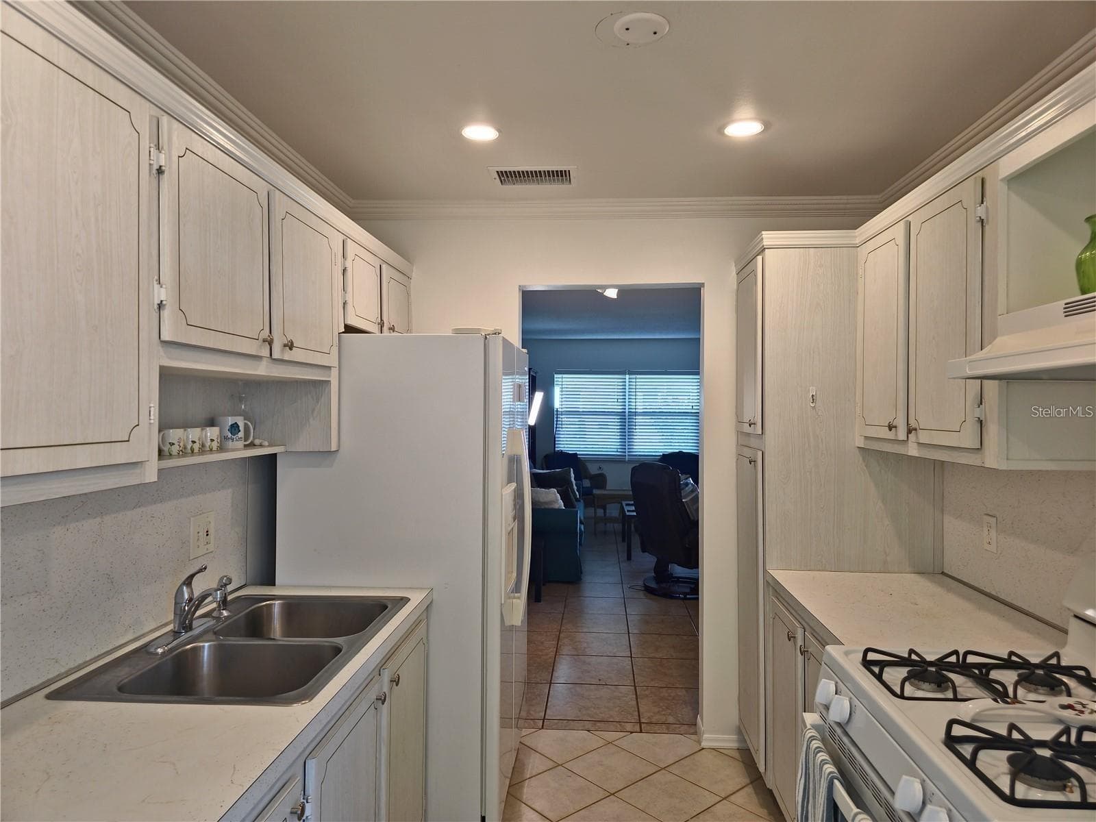 Condominium at 5267 81ST ST N #5, ST PETERSBURG, photo 9 of 46