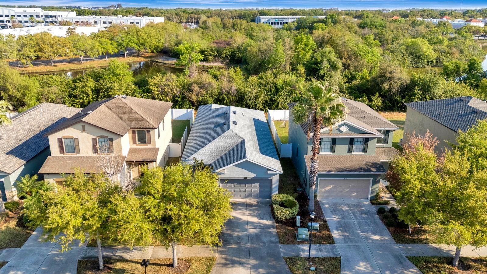 Single Family Residence at 9116 MOUNTAIN CAMELLIA LN, RIVERVIEW, photo 6 of 75