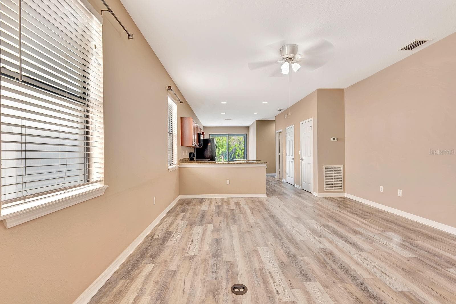 Single Family Residence at 9116 MOUNTAIN CAMELLIA LN, RIVERVIEW, photo 11 of 75